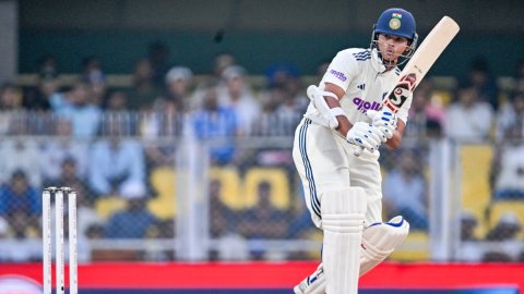 If India can bat for next two days, they will be in stronger position, says Kumble