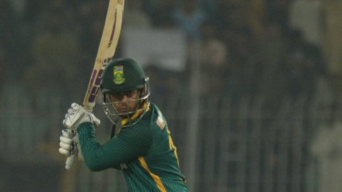 डिकॉक का शतक, दूसरे वनडे में दक्षिण अफ्रीका ने पाकिस्तान को 8 विकेट से हराया 