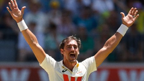 इंग्लैंड के खिलाफ मिचेल स्टार्क ने बरपाया कहर, एशेज में लगाया 'अनूठा शतक'