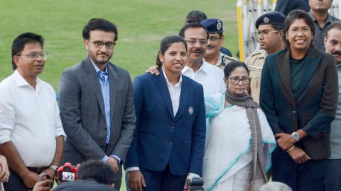 Kolkata: Richa Ghosh Honoured at CAB