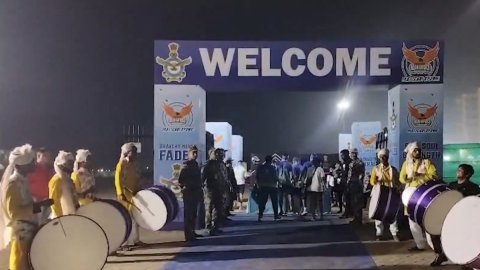 दिल्ली समेत कई शहरों में 'सेखों भारतीय वायुसेना मैराथन' का आयोजन, फिल्मी हस्तियों ने भी लिया हिस्सा 