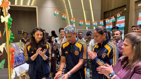 विश्व चैंपियन भारतीय टीम का छत्रपति शिवाजी महाराज अंतर्राष्ट्रीय हवाई अड्डे पर हुआ स्वागत  