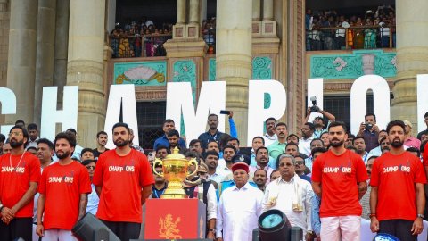 IPL is now one of the biggest leagues in the world across all sports: Graeme Smith