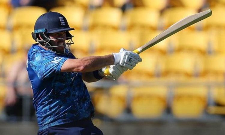 England set 223 runs target for New Zealand in third odi