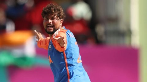 Kuldeep Yadav ने बनाया कमाल रिकॉर्ड, विदेशी धरती पर सबसे ज्यादा विकेट लेने वाले भारतीय गेंदबाज बने