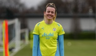 Lauren Hemp returns to England women’s football squad