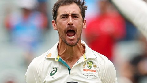 Mitchell Starc completes 100 Ashes wickets, becomes 13th Australian to reach milestone