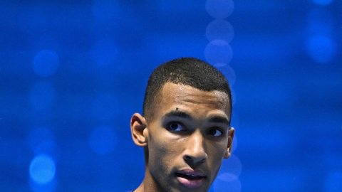 'Not dangerous...': Auger-Aliassime downplays concern about injury