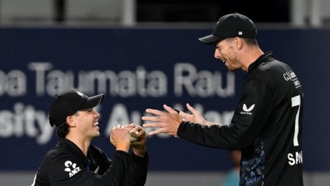 NZ survive scare in 2nd T20I, beat Windies by 3 runs to level series