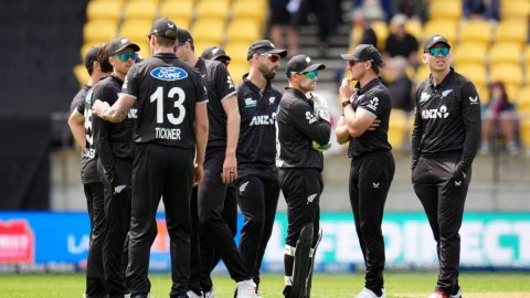 NZ vs ENG 3rd ODI: न्यूजीलैंड ने रोमांचक मैच में इंग्लैंड को हराकर किया क्लीन स्वीप, ये 2 खिलाड़ी बन