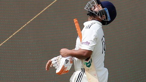 Rishabh Pant retires hurt after taking multiple blows vs South Africa A