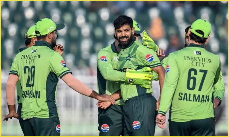 PAK vs SL 3rd ODI: रावलपिंडी में पाकिस्तानी गेंदबाज़ों ने बरपाया कहर, श्रीलंका की टीम 211 रनों पर हुई ऑल आउट