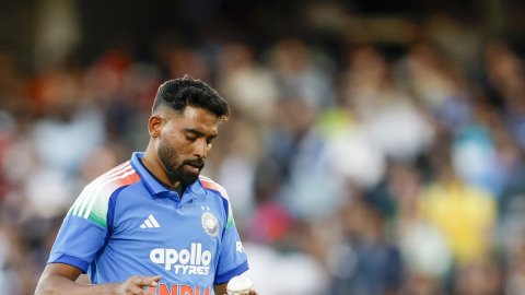 ’Still stranded after 4 hours’ — Mohammed Siraj accuses Air India Express of leaving passengers in l