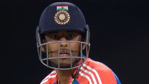 सूर्यकुमार यादव ने 20 रन पर आउट होकर भी रचा इतिहास,रोहित शर्मा का रिकॉर्ड तोड़कर इस लिस्ट में बने नं