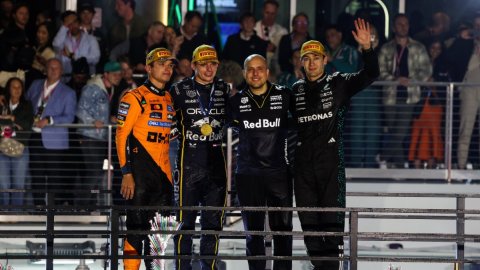 Verstappen pips Norris to win Las Vegas GP