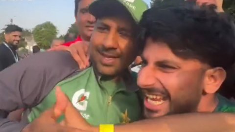 ‘सरफराज कभी धोखा नहीं देता’, U19 एशिया कप जीत के बाद इस पाकिस्तानी फैन ने की बड़ी मांग, VIDEO वायरल