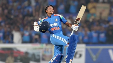 Yashasvi Jaiswal ने SA के खिलाफ शतक ठोककर रचा इतिहास, विराट कोहली और रोहित शर्मा की स्पेशल लिस्ट में