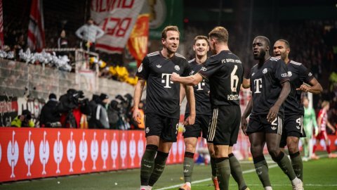 Bayern survive Union scare in five-goal DFB Cup thriller