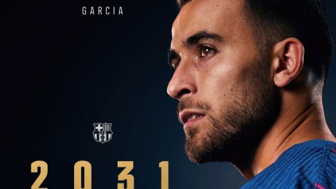 Football: FC Barcelona defender Eric Garcia signs new contract until 2031