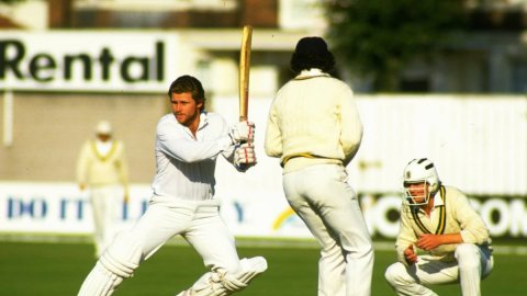 Former England batter Robin Smith dies aged 62