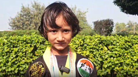6 वर्षीय जोया खान ने 'नानचाकू चैंपियनशिप' में जीता गोल्ड मेडल, नेशनल टूर्नामेंट के लिए हुआ सेलेक्शन