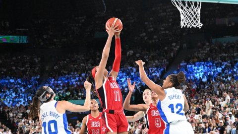 Paris: Women's gold medal basketball match between France and the United States at the Paris Olympic