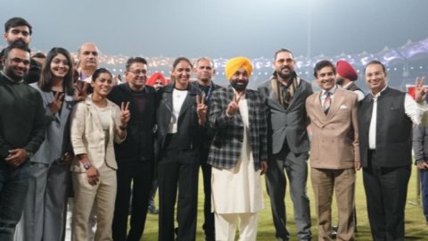 खूब तरक्की करें और दुनिया में देश और पंजाब का नाम रोशन करें: भगवंत मान