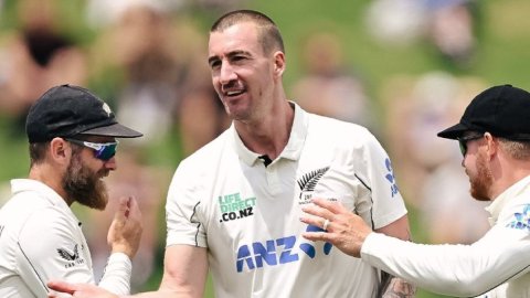 वेलिंगटन टेस्ट: दूसरी पारी में भी लड़खड़ाई वेस्टइंडीज की पारी, 32 पर गंवाए 2 विकेट 