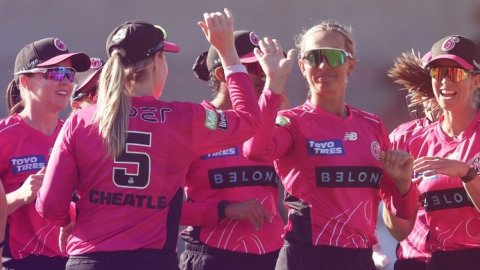 महिला बिग बैश लीग: सिडनी सिक्सर्स ने मेलबर्न स्टार्स को 16 रन से हराया 