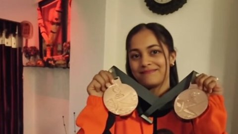 डेफलंपिक्स में भारत के लिए जीते 2 मेडल, कोमल वाघमारे ने बताया क्या है अगला टारगेट?