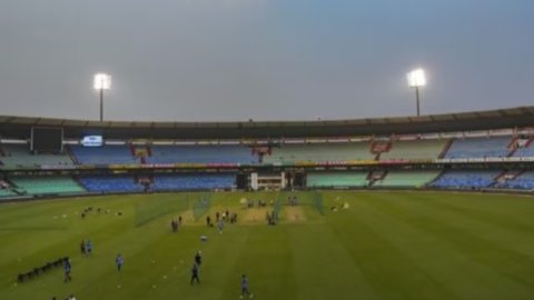 IND vs SA 2nd ODI: क्या रायपुर में बारिश बनेगी विलेन? जानिए कैसा रहेगा दूसरे वनडे के दौरान मौसम