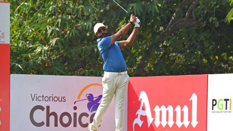 Jaipur Open 2025: Yuvraj Sandhu fires 66 to establish three-shot lead after round three