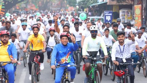 Mansukh Mandaviya officiates first anniversary of Fit India Sundays with cycling event in Puducherry