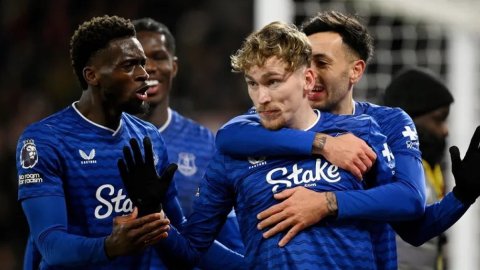 Premier League: Chelsea held by Bournemouth 2-2