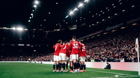 Premier League: Manchester United beats Newcastle to move up to fifth