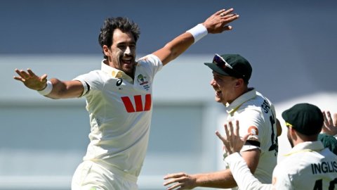 Starc pips Wasim Akram to become leading left-arm bowler in Test cricket history
