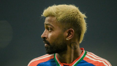 There is no other player like Hardik Pandya in Indian team, says Sanjay Bangar