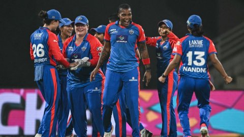 Delhi Capitals को लगा डबल झटका, एक साथ 2 खिलाड़ी हुईं WPL 2026 से बाहर