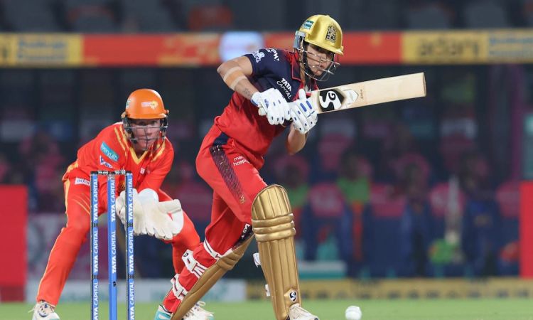 WPL 2026: गौतमी नायक का दमदार अर्धशतक, RCB ने गुजरात जायंट्स के सामने रखा 179 रनों का लक्ष्य