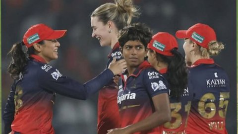 WPL 2026: ग्रेस हैरिस और स्मृति मंधाना की जोड़ी का नहीं कोई जवाब, RCB ने यूपी वॉरियर्स को 8 विकेट से