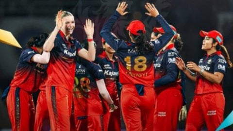 WPL 2026: स्मृति मंधाना का 96 रन तूफान, RCB ने दिल्ली कैपिटल्स को 8 विकेट से हराकर लगाया जीत का चौका