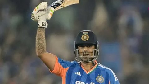 न्यूजीलैंड के खिलाफ SKY शो, 468 दिन बाद आया अर्धशतक और टूटे विराट कोहली और केएल राहुल के ये रिकॉर्ड