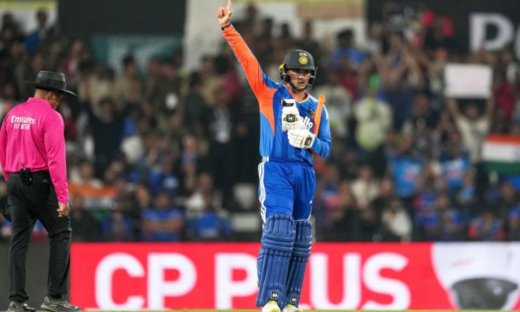 India set 239 runs target for New Zealand in first t20i