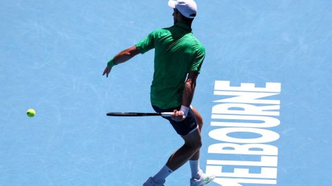 Aus Open: Djokovic, Musetti, Shelton cruise into third round with easy wins