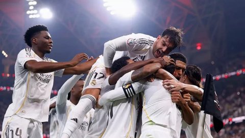 Courtois keeps Atletico at bay to power Real Madrid into Spanish Super Cup final