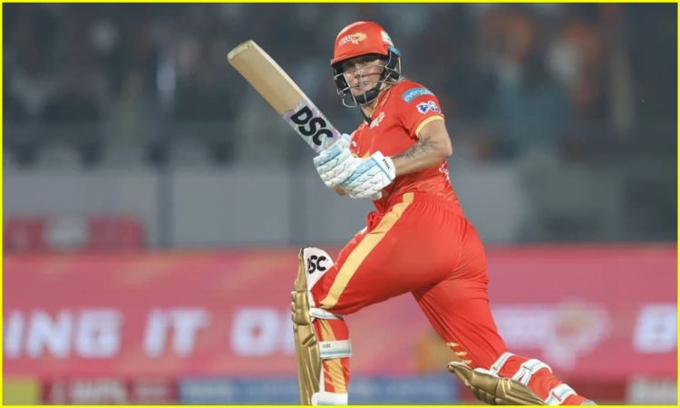 WPL 2026: एशले गार्डनर और जॉर्जिया वेयरहैम ने खेली तूफानी पारी, गुजरात जायंट्स ने मुंबई इंडियंस को दिया 168 रनों का लक्ष्य