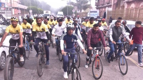  'संडे ऑन साइकिल' का 57वां एडिशन, डॉ. मांडविया ने गोंडल से फिट इंडिया विजन को आगे बढ़ाया