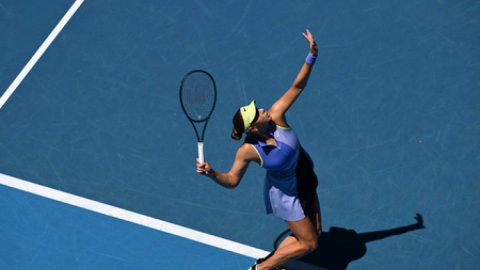 ऑस्ट्रेलियन ओपन: भीषण गर्मी के कारण आउटडोर मैच रोके गए 