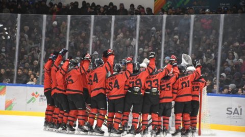 केआईडब्ल्यूजी 2026: चंडीगढ़ को 3-2 से हराकर सेना ने आइस-हॉकी में जीता गोल्ड