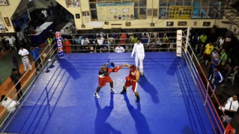 लाखा सिंह: ओलंपिक में देश का प्रतिनिधित्व करने वाले मुक्केबाज को टैक्सी चलाने के लिए मजबूर होना पड़ा